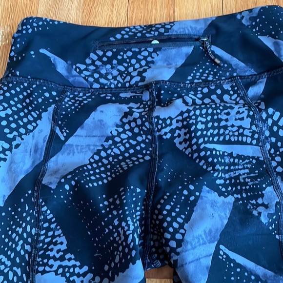 Lululemon‎ Leggings 24”L size 6 B11 - Picture 5 of 8